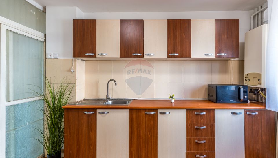 3 room Apartment for sale, Intre Lacuri area