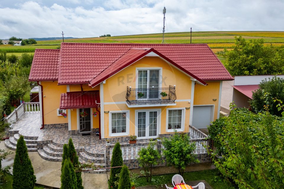 Vila / casa de vanzare in jud. Bacau, Ungureni