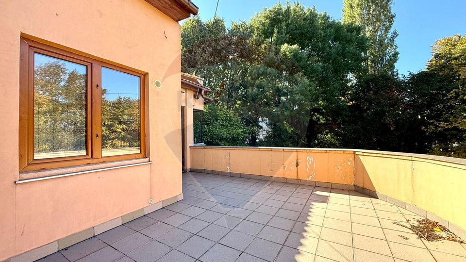 5 room House / Villa for sale, Republica area