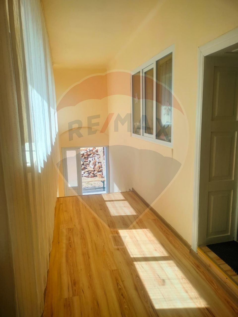 Casă la tara in satul Retis, comuna Bradeni, aproape de Sighisoara