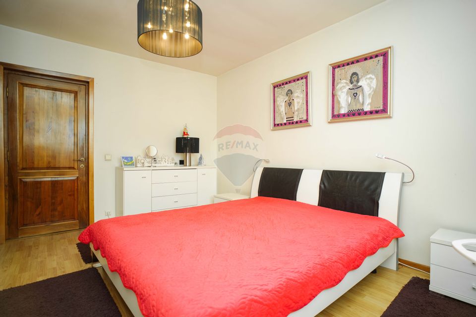 Apartament 3 camere pe strada Păcurari