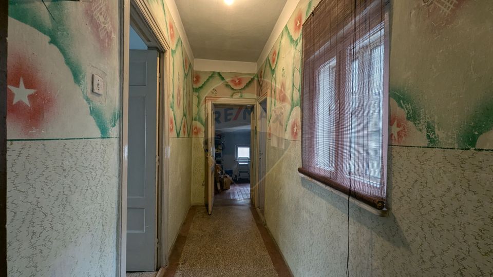 Vânzare Casă / Vilă cu 11 camere  în zona Iancului