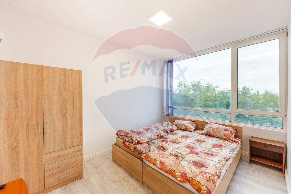 Apartament trei camere la Ared Uta