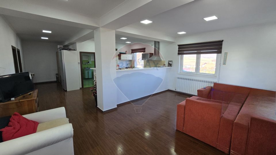 Proprietate Multifuncțională – Hală + Apartament Modern 1.000 m² Teren