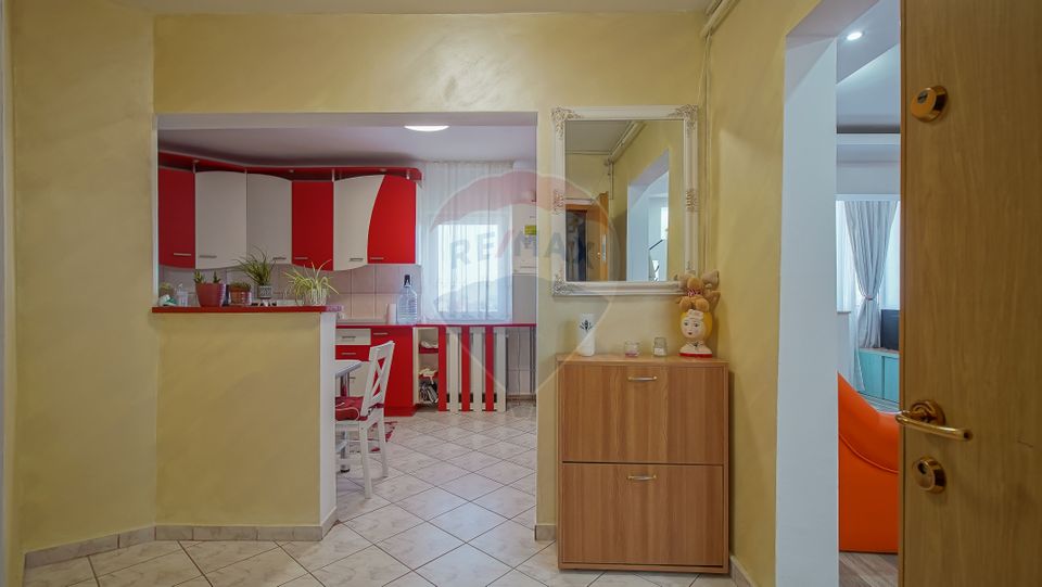 2 room Apartment for sale, Tractorul area