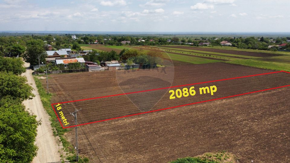 Land 2,086sqm Tifesti / Strada Secundara