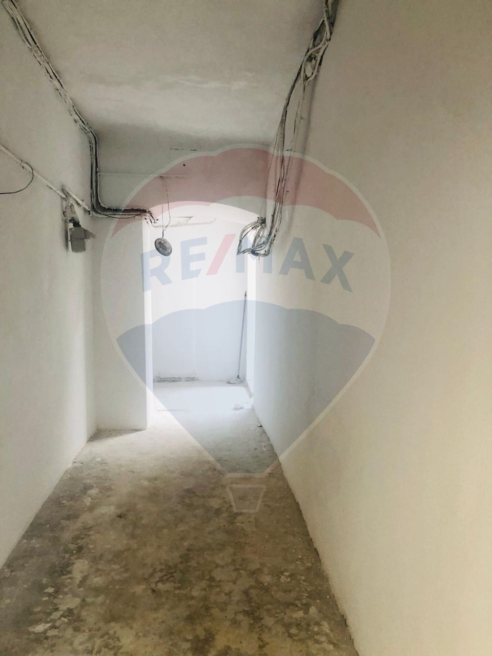 100sqm commercial space for sale in Central area