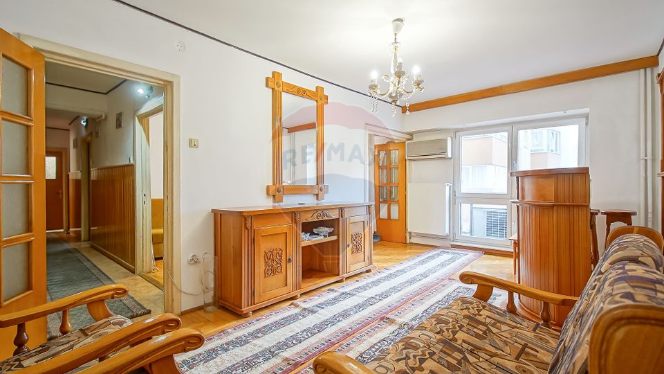 4 room Apartment for rent, Vlahuta area
