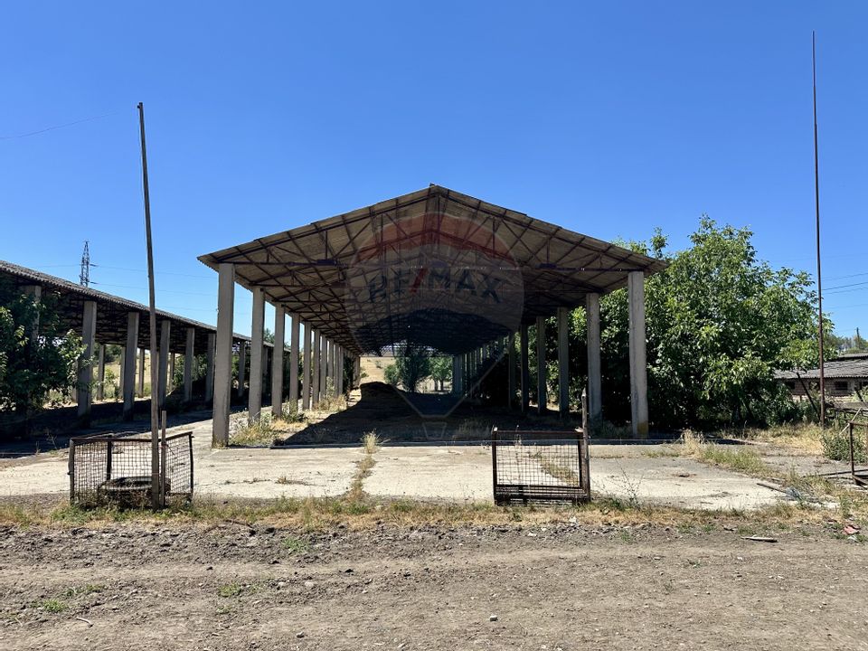 7,122sq.m Industrial Space for sale, Exterior Sud area