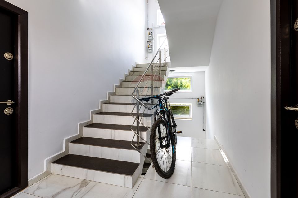 Apartament cu 2 camere de închiriat în zona Micalaca