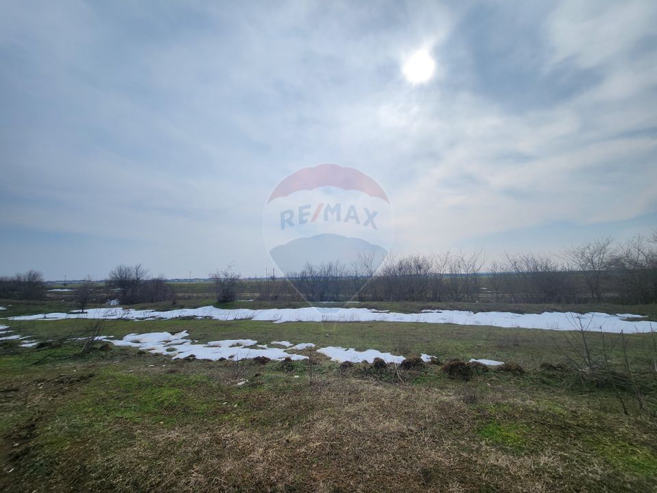 Teren intravilan 3,4 Ha Ciorogarla str.  Nicolae Iorga