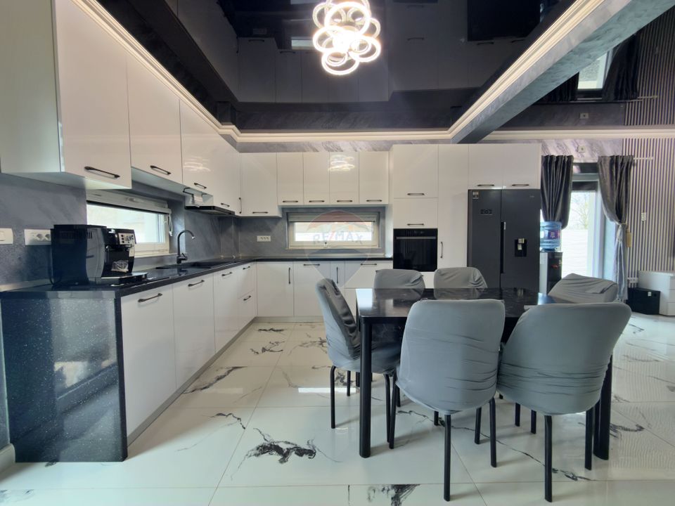 5 room House / Villa for sale