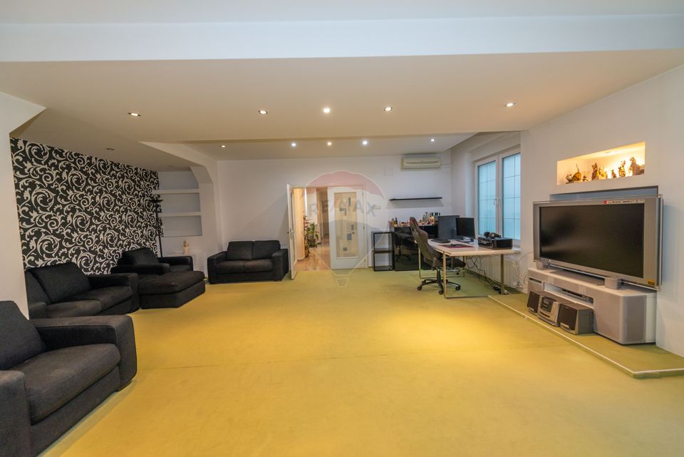 Apartment 3-4 rooms, ground floor villa 2009 Mosilor subway Obor