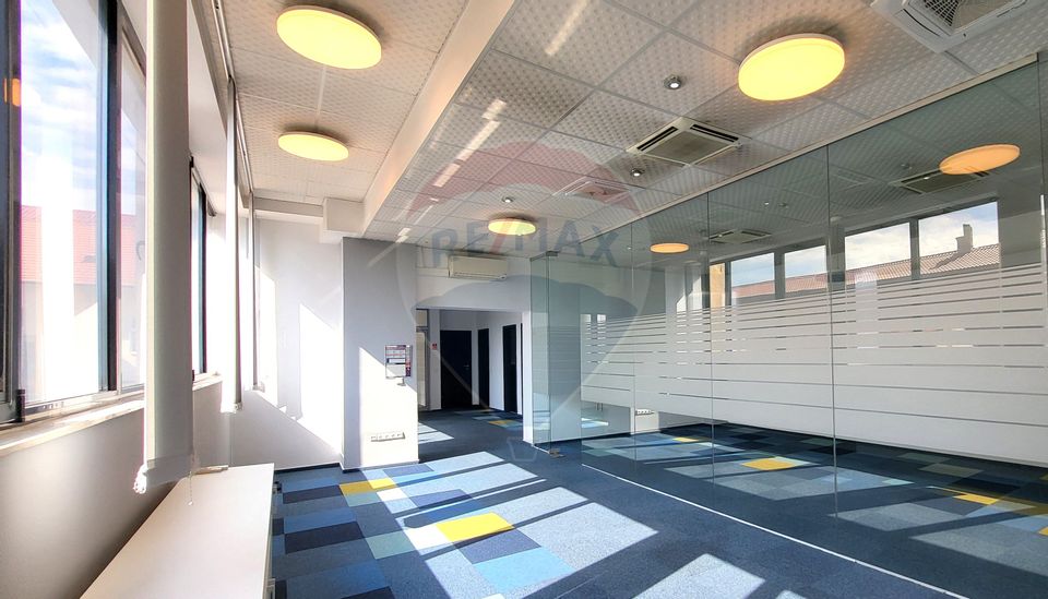 240sq.m Office Space for rent, Central area