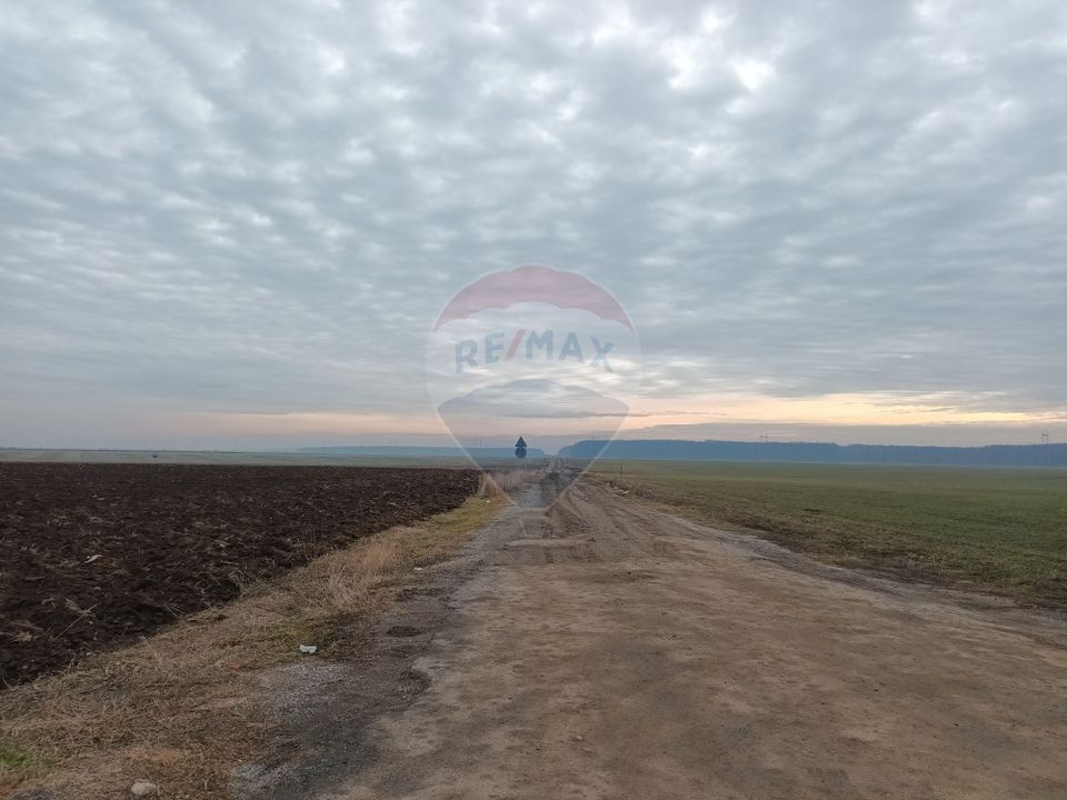 Vanzare teren intravilan parcelat, in Branesti langa - Autostrada A2