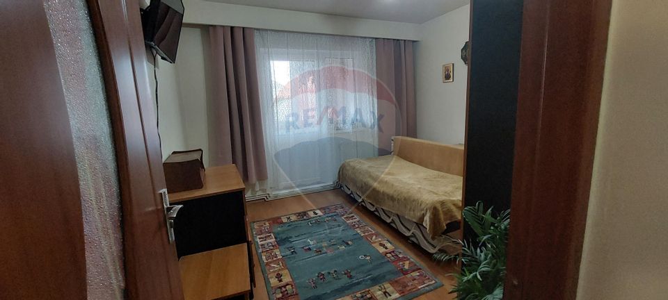 3 room Apartment for sale, Turnisor area