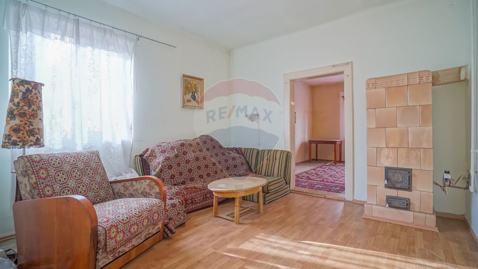 Apartament in vila, de vanzare, în zona Aurel Vlaicu