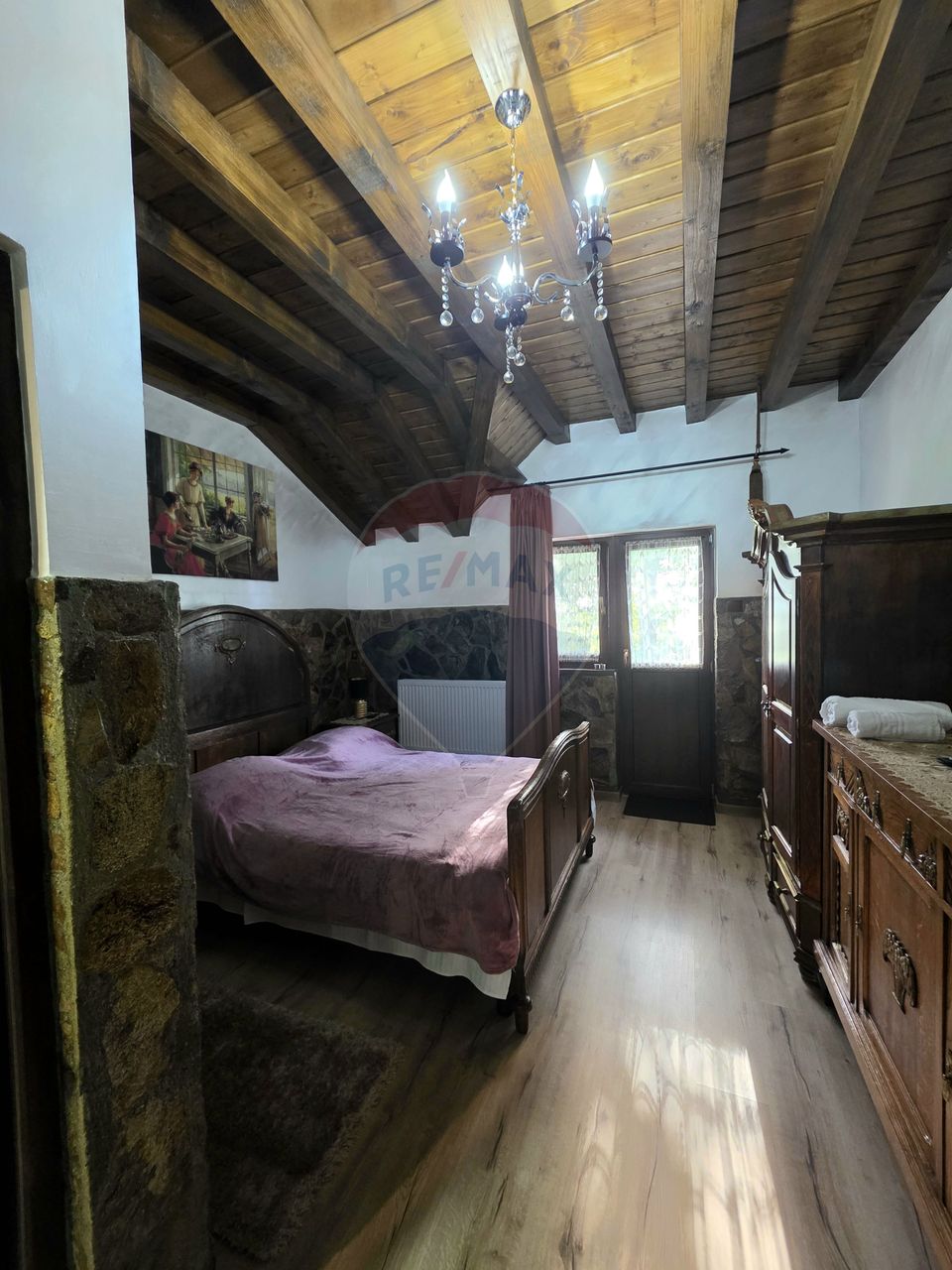 11 room Hotel / Pension for sale, Central area