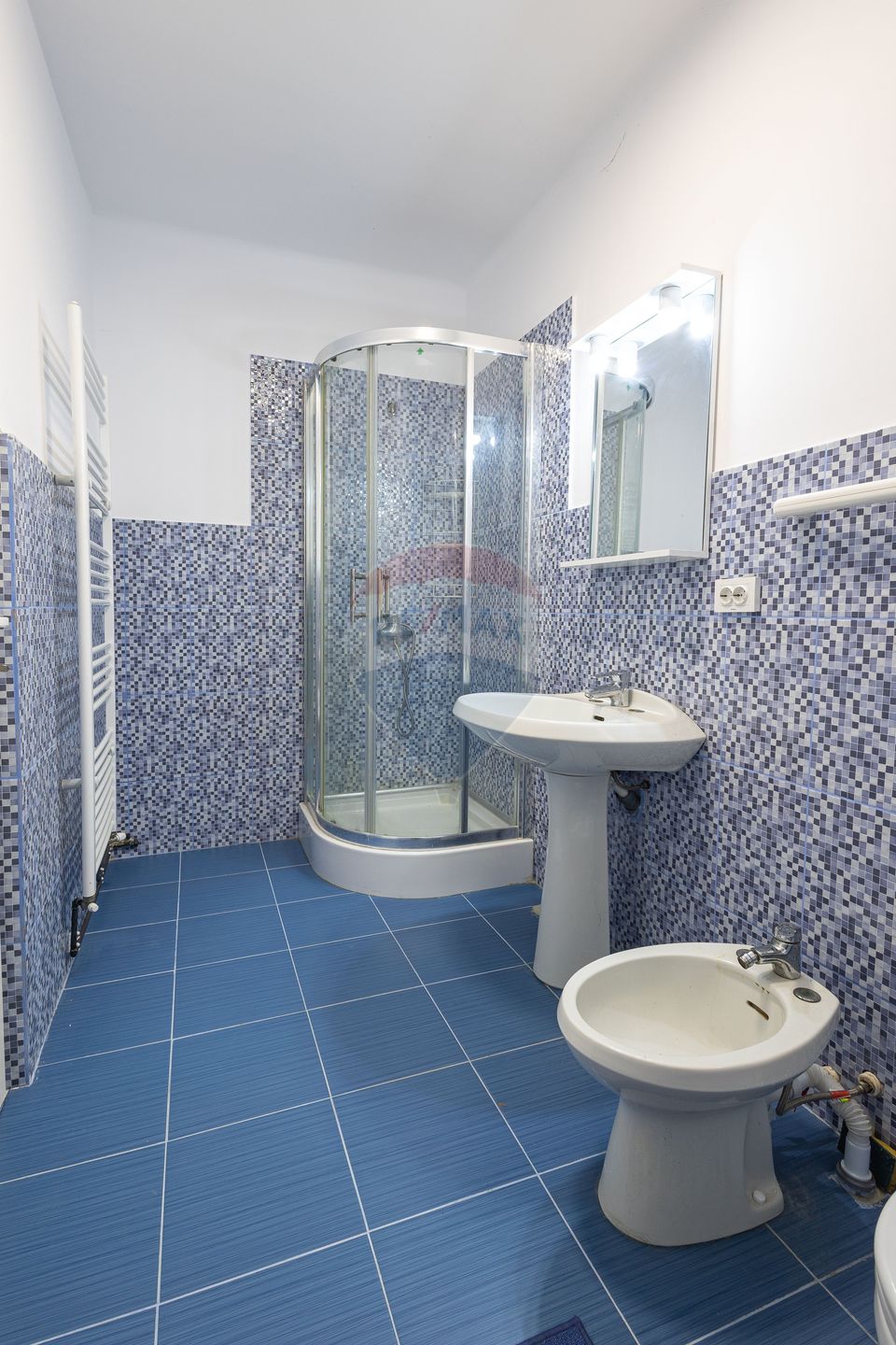 6 room House / Villa for sale