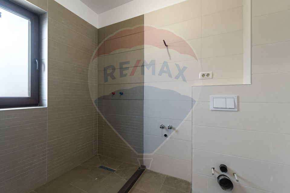 4 room House / Villa for sale