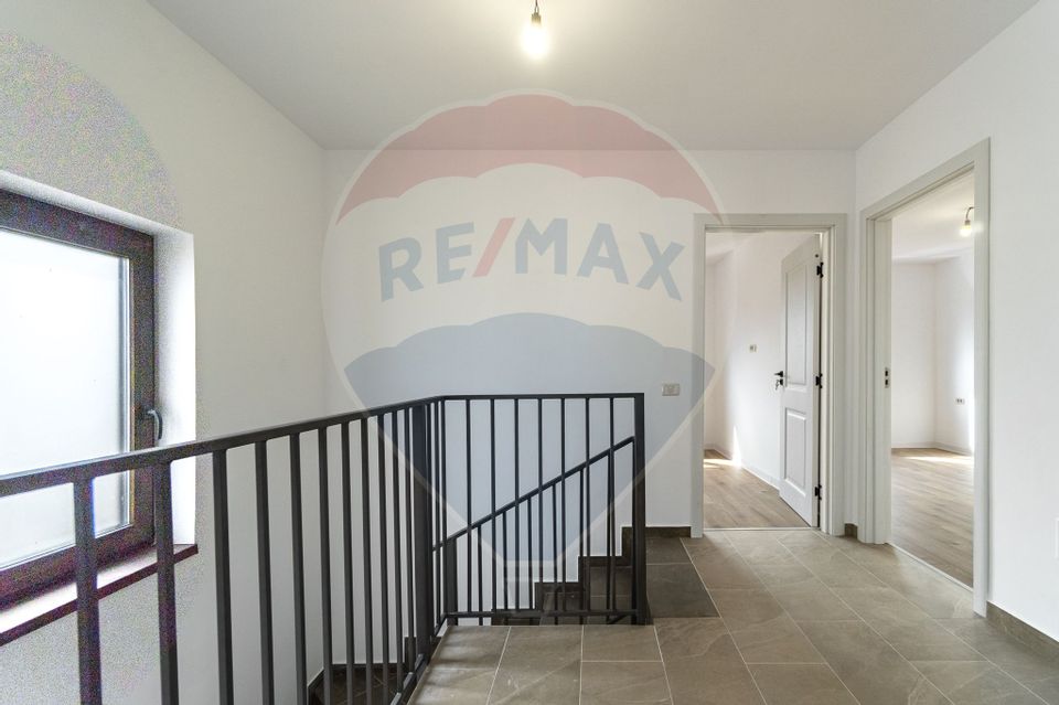 4 room House / Villa for sale