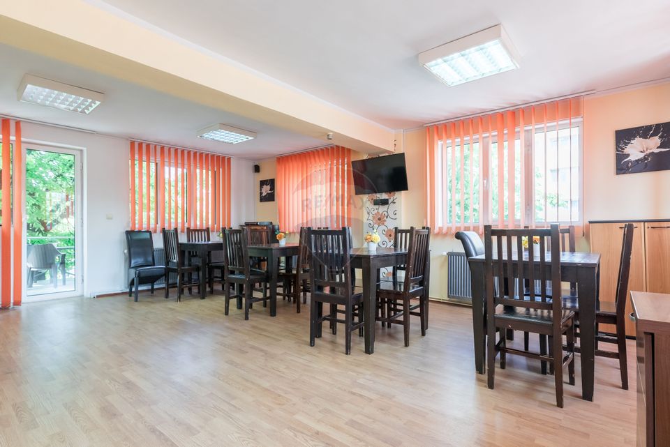 Hotel cu 23 unități de cazare, 2 săli de ședință, locație excelentă