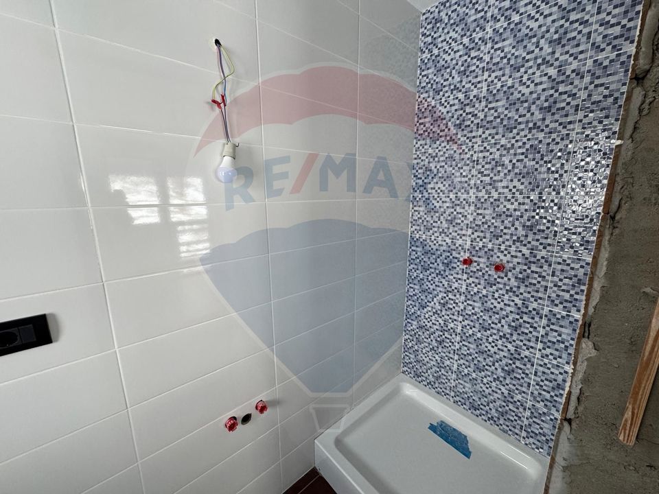 8 room House / Villa for sale, Darmanesti area