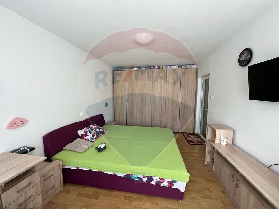 Apartament cu 2 camere în zona Brailei