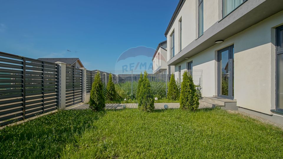 4 room House / Villa for sale