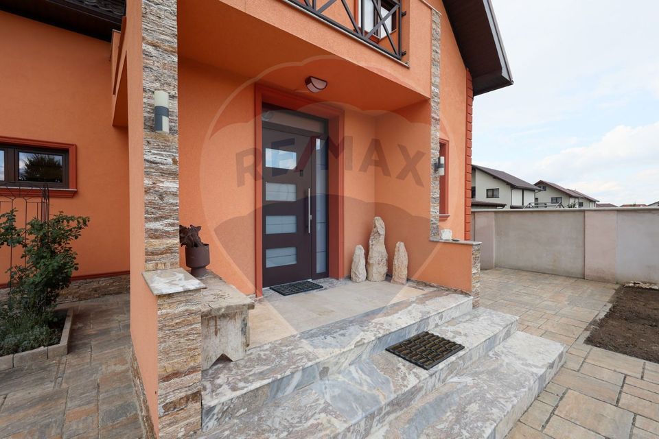 Casă unică, cartier Izvor – Str. Izvorului 10