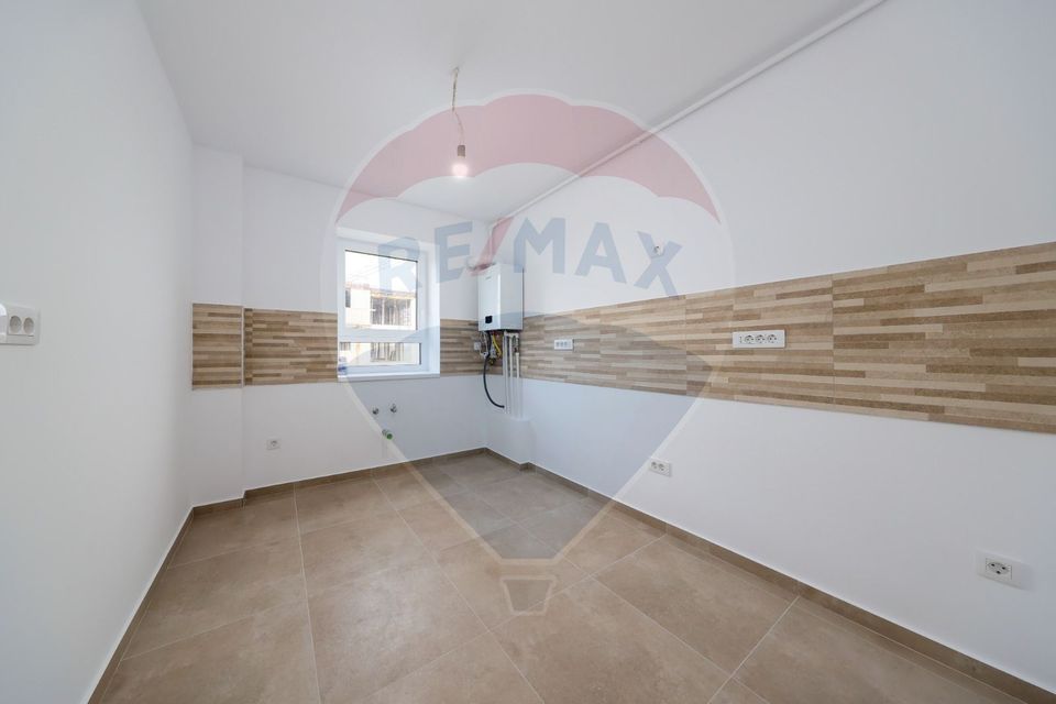 3 room Apartment for sale, Tractorul area