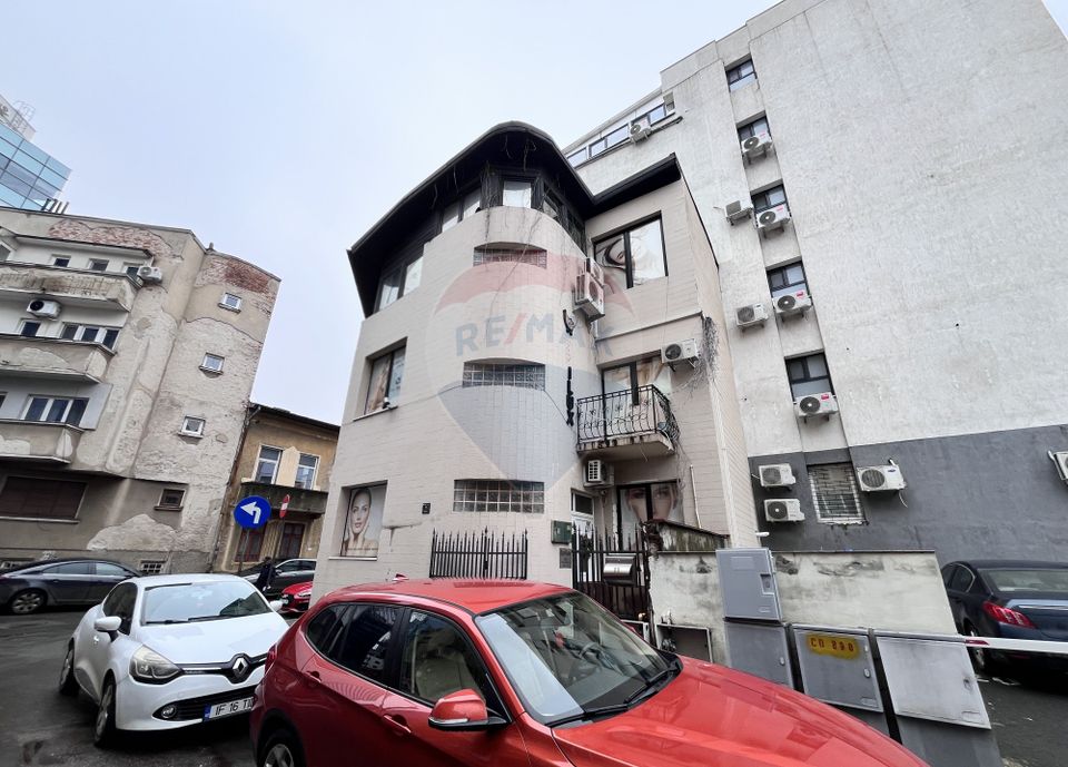 Vila de închiriat 6 camere Piata Victoriei