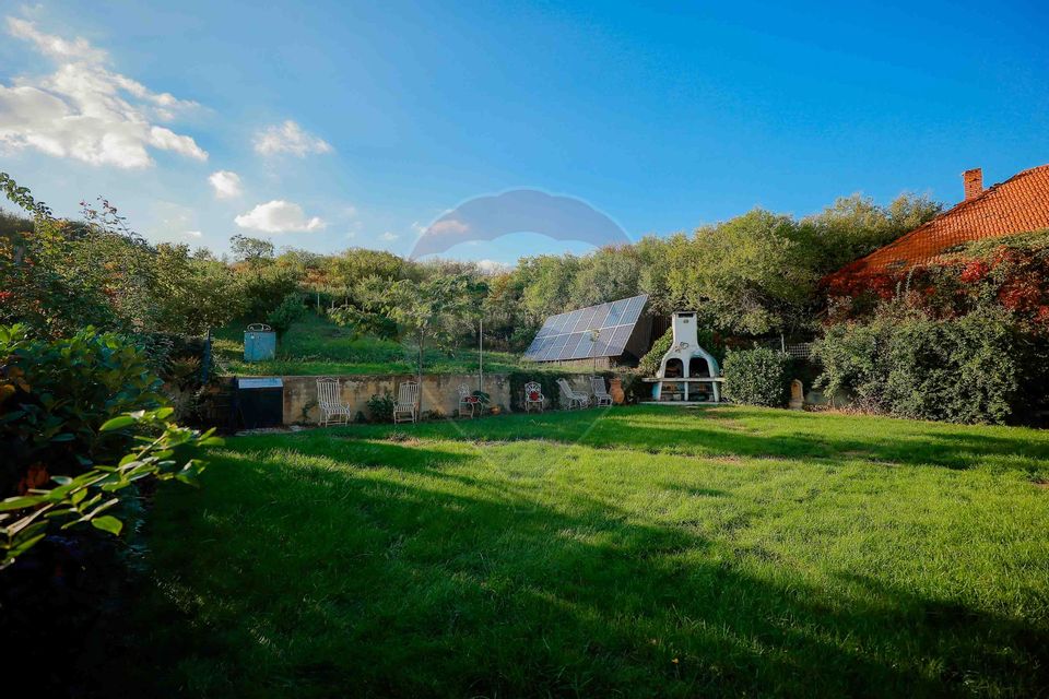 Casă / Vilă cu 5 camere de vânzare în zona Dealuri Oradea