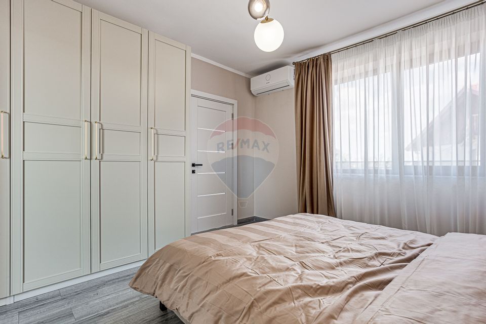 Apartament modern cu 3 camere de închiriat în zonă centrală