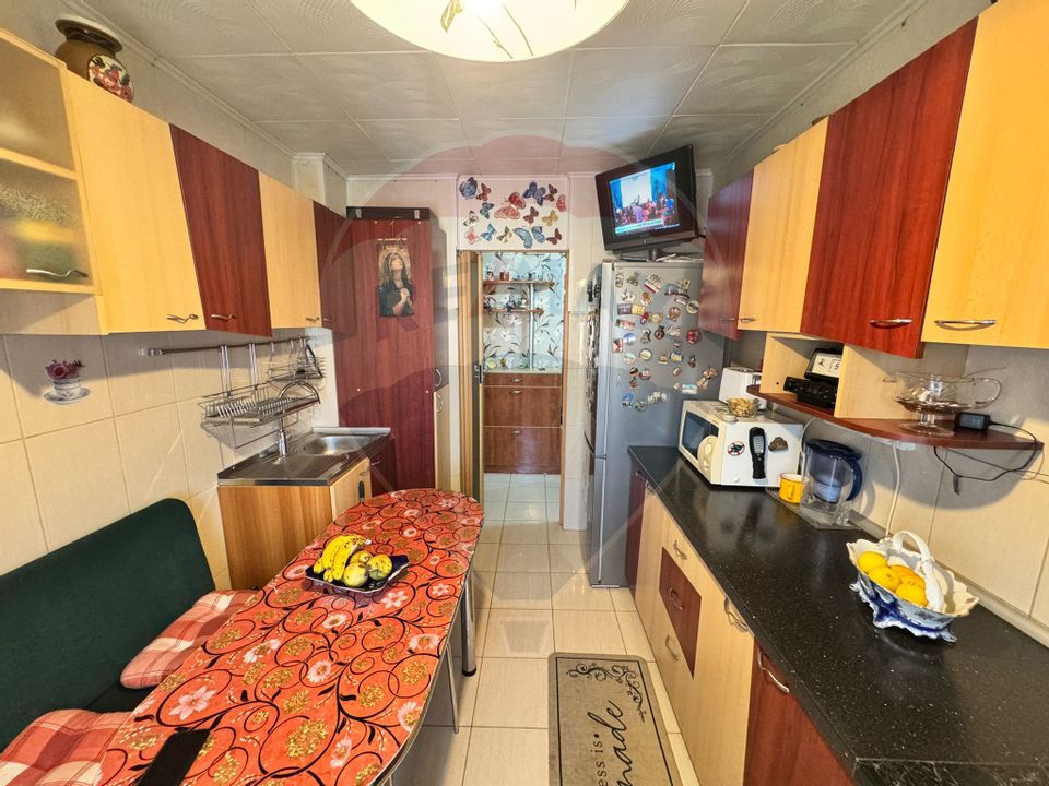 Apartament cu 2 camere de vânzare PIATA SUD