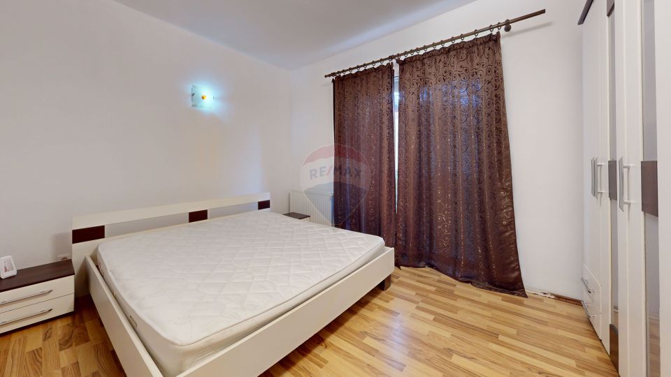 APARTAMENT 3 CAMERE, 2 BAI, LOC DE PARCARE SI GRADINA