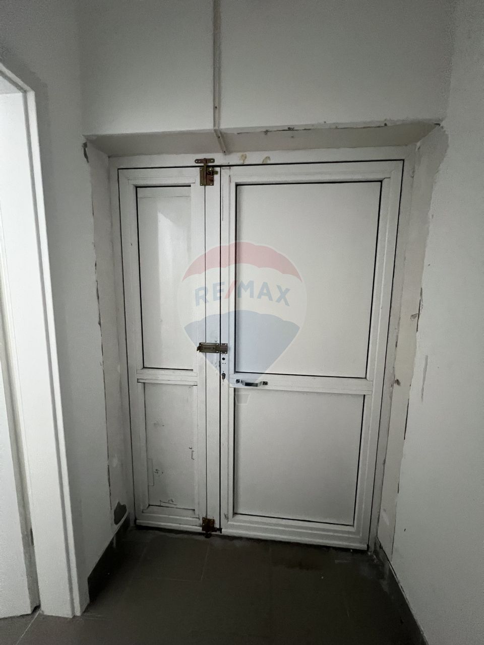 69.18sq.m Commercial Space for rent, Tomis III area