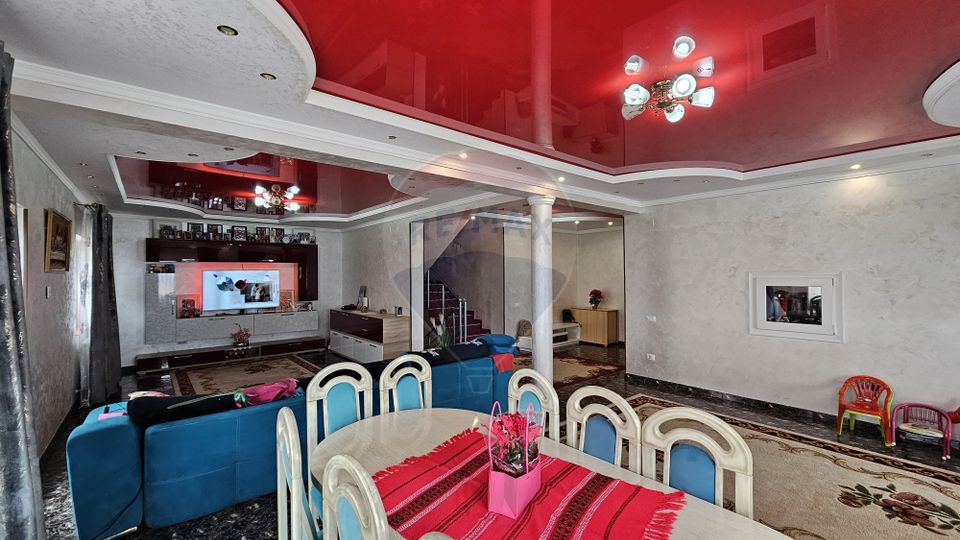 6 room House / Villa for sale