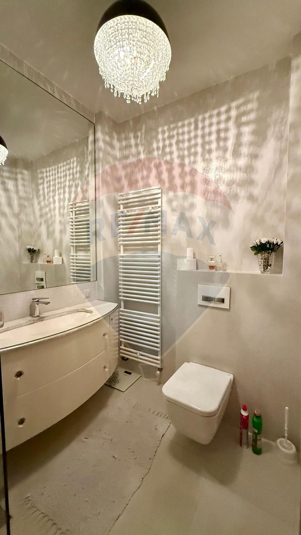 4 room Apartment for rent, Central area