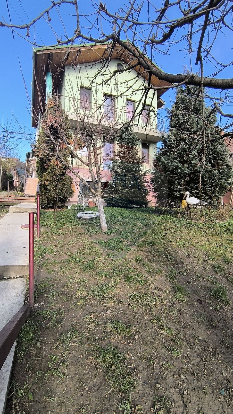 Apartament 3 camere de inchiriat în zona Dambul Rotund