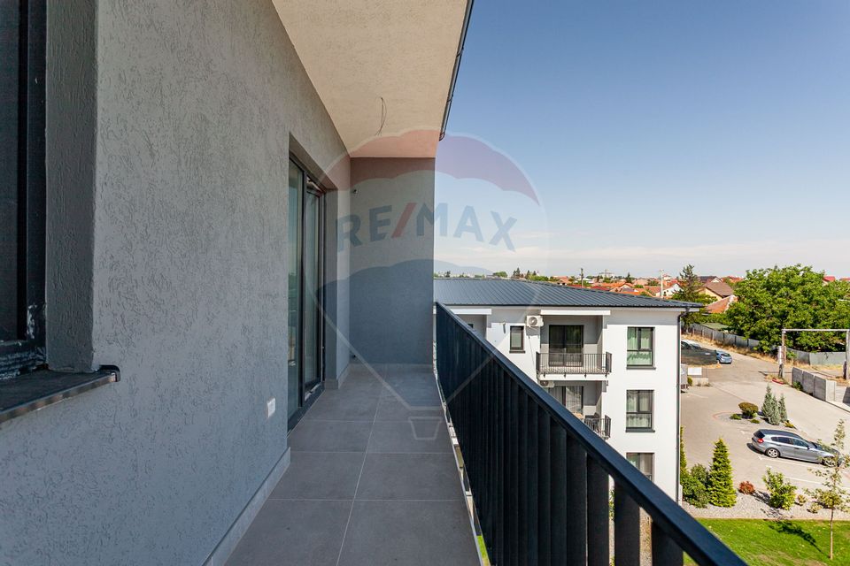 Apartament Nou 3 camere de vânzare zona Gradiste