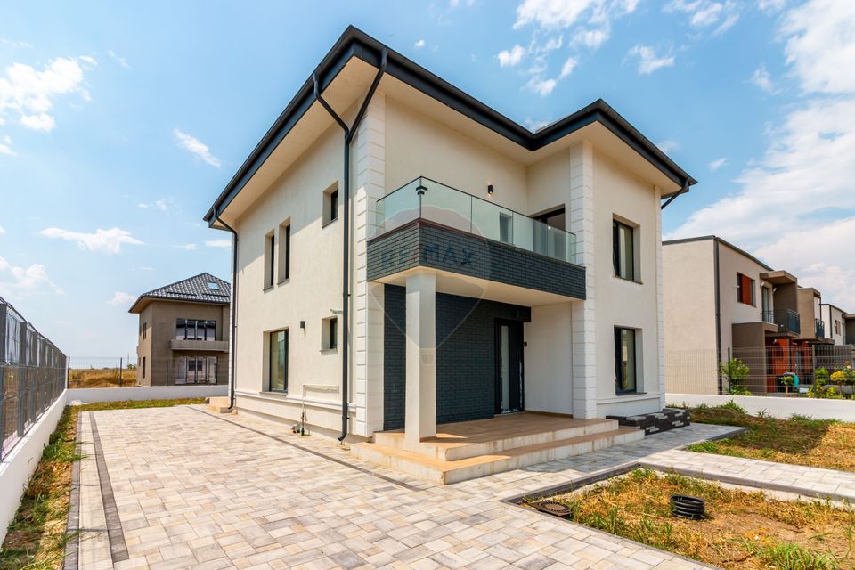 Villa 6 bedrooms | Generous Courtesy | Tunari - North