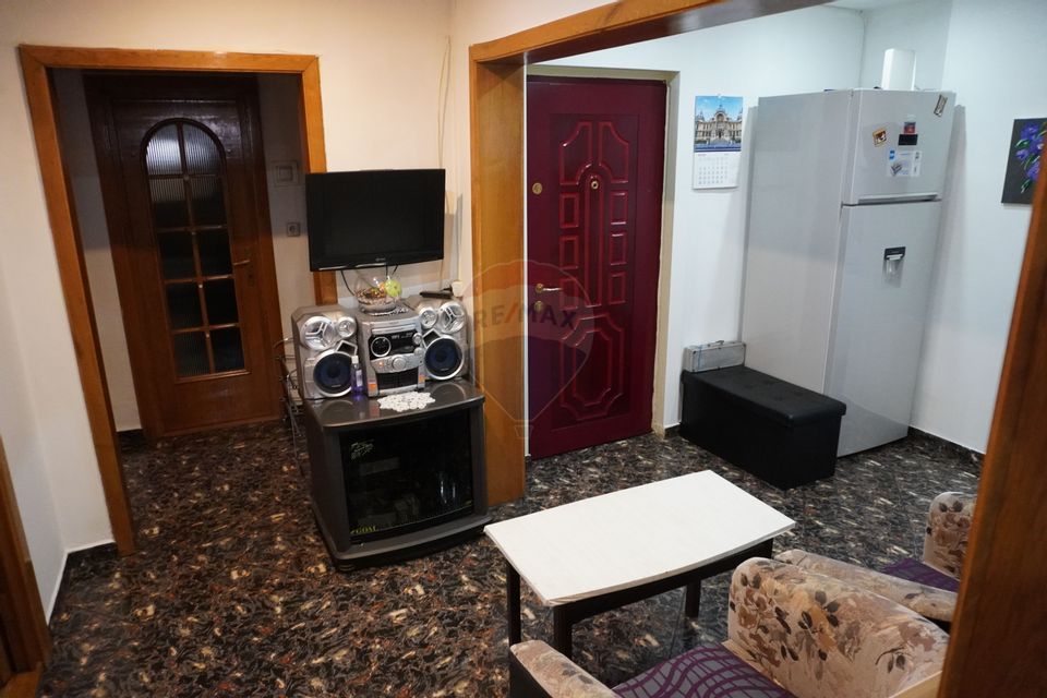 4 room Apartment for rent, Central area