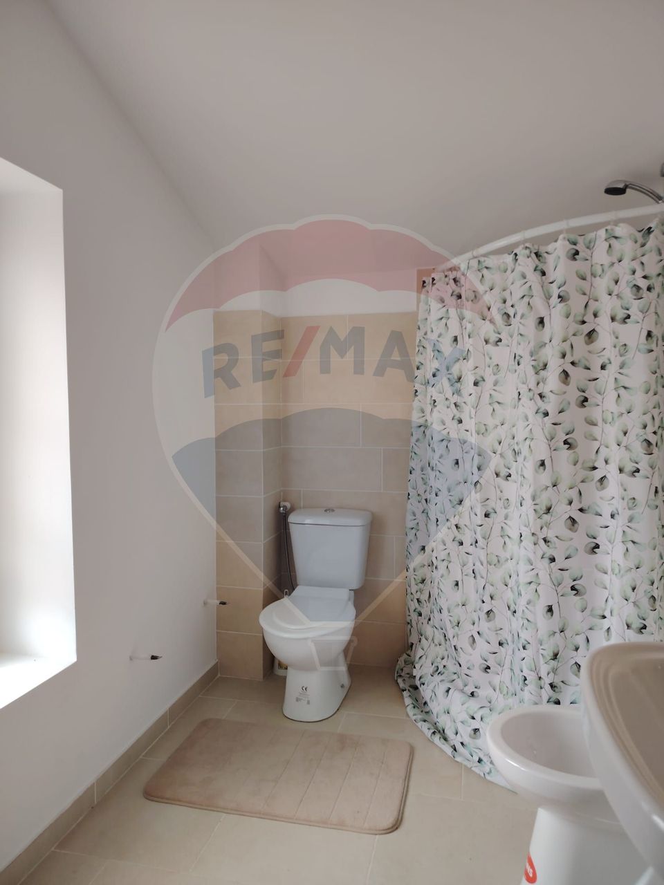 COMISION ZERO - Casa de locuit+spatiu comercial cu multiple functiuni