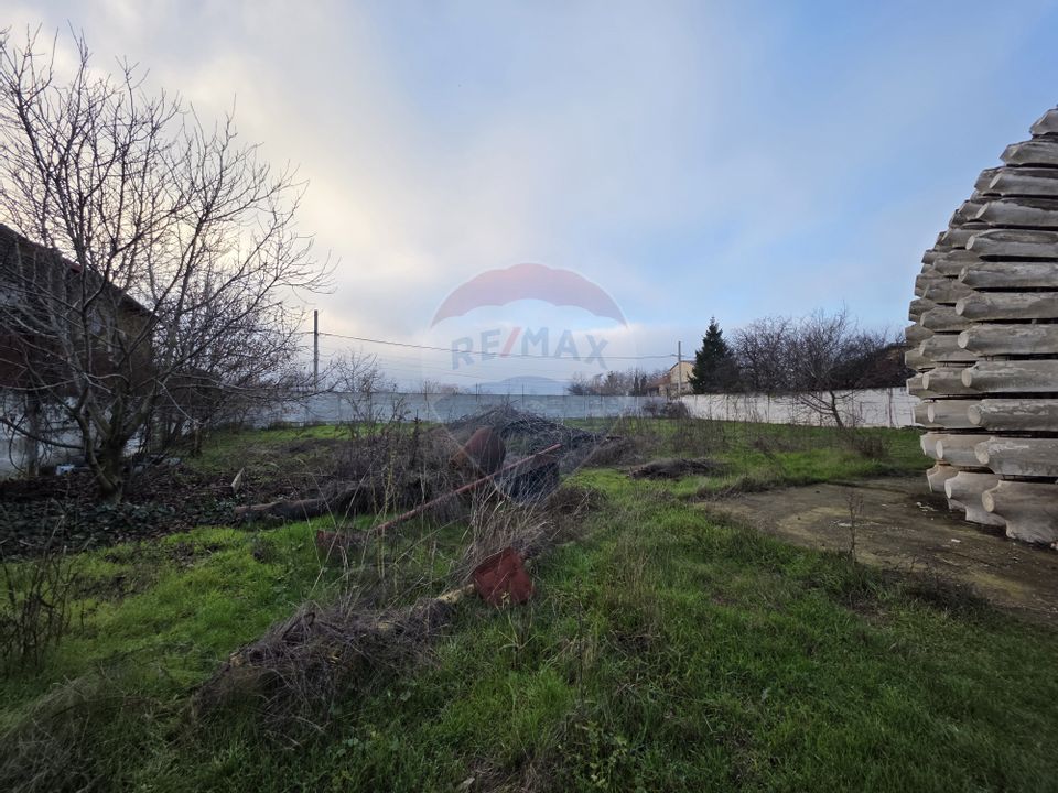 Teren de vanzare Strada Sculptorilor Giulesti, 1900 mp, deschidere 42m