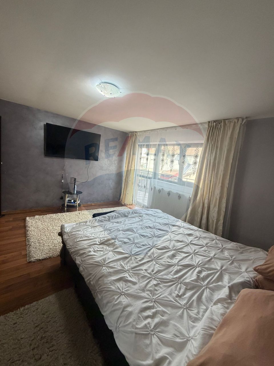 5 room House / Villa for sale, 1 Mai area