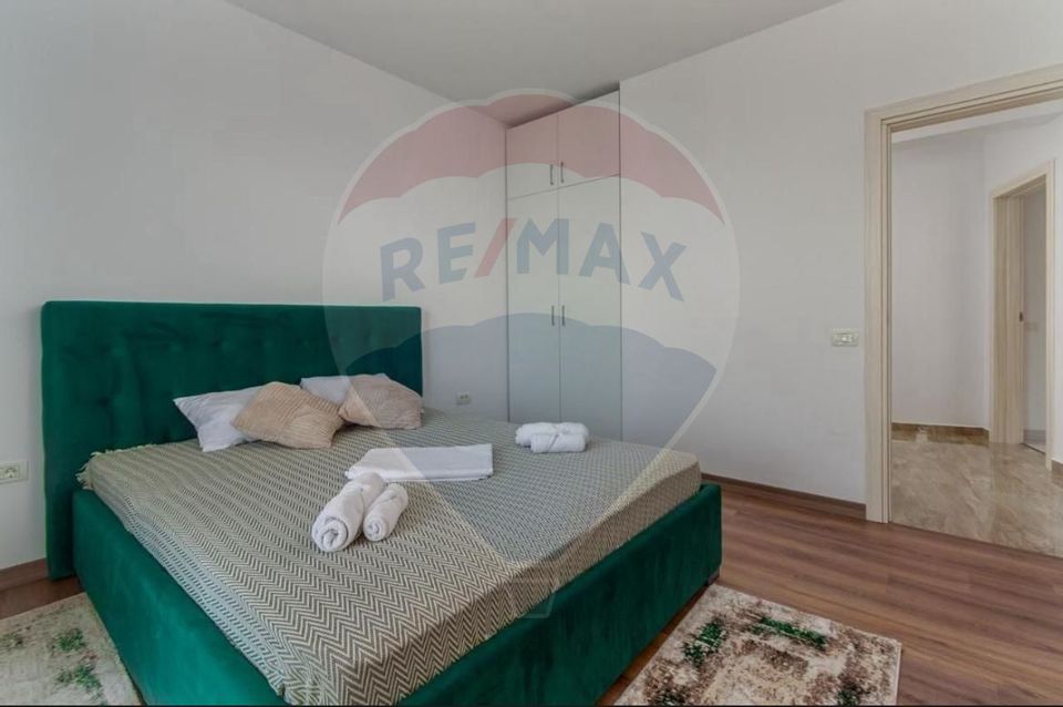 Apartament cu 3 camere in zona Rex - Mamaia