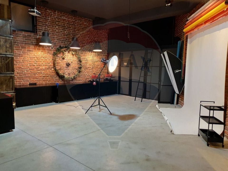 Spațiu comercial premium de vânzare, Zona Armenasca  - Liber