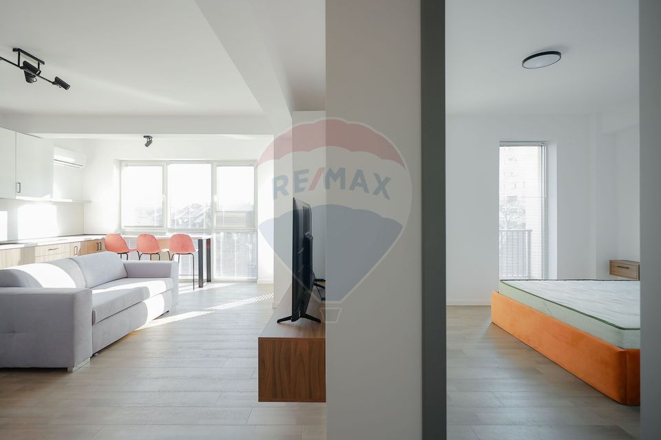 Apartament de închiriat cu 2 camere și parcare, ultracentral, Oradea