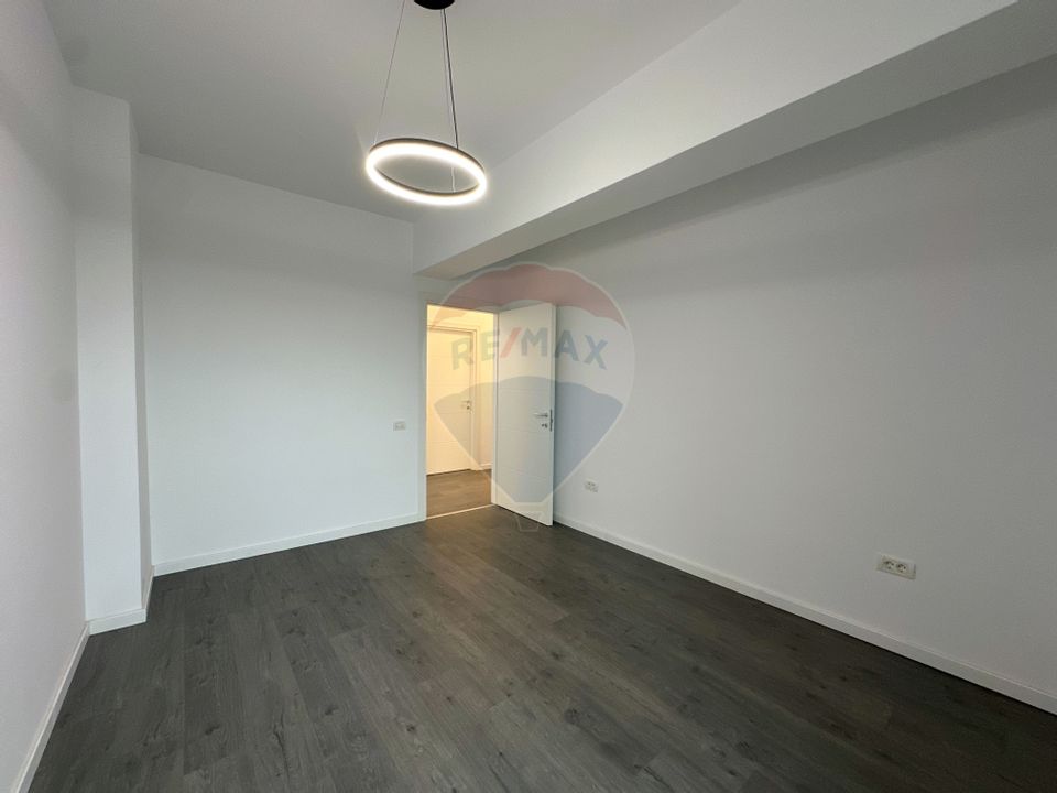 Apartament nou de Închiriat 3 camere în Pipera !